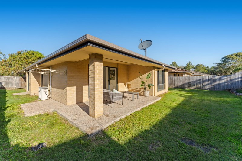 Photo - 9 Tribeca Place, Eagleby QLD 4207 - Image 18
