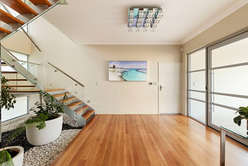 Photo - 9 Troy Avenue, Marmion WA 6020 - Image 8