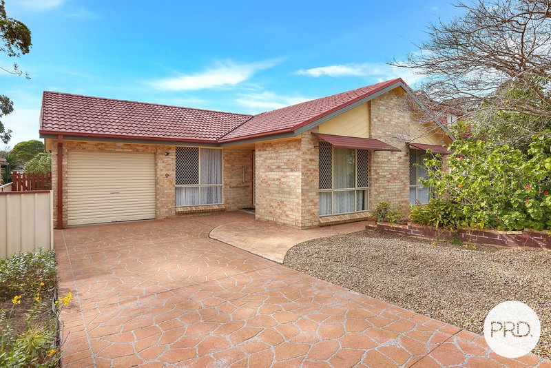 Photo - 9 Tuggerah Circuit, Flinders NSW 2529 - Image 1