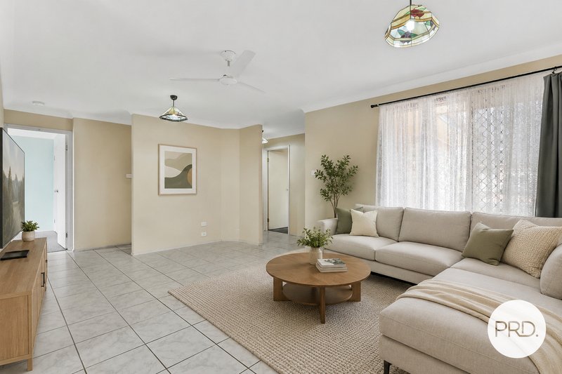 Photo - 9 Tuggerah Circuit, Flinders NSW 2529 - Image 3