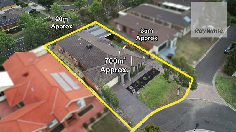 Photo - 9 Tuscorora Green, Craigieburn VIC 3064 - Image 3