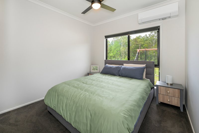 Photo - 9 Twin Oaks Court, Woodford QLD 4514 - Image 9