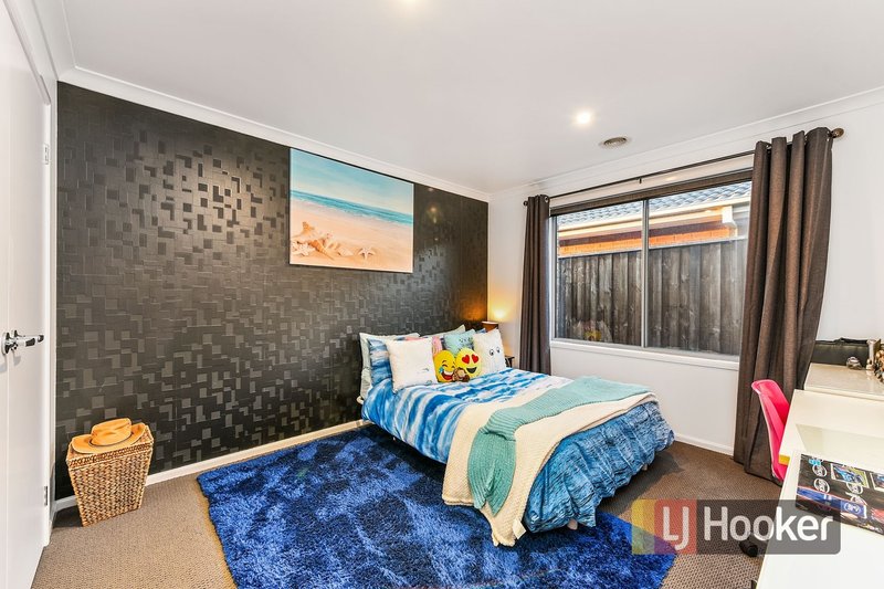 Photo - 9 Tyrone Avenue, Pakenham VIC 3810 - Image 13