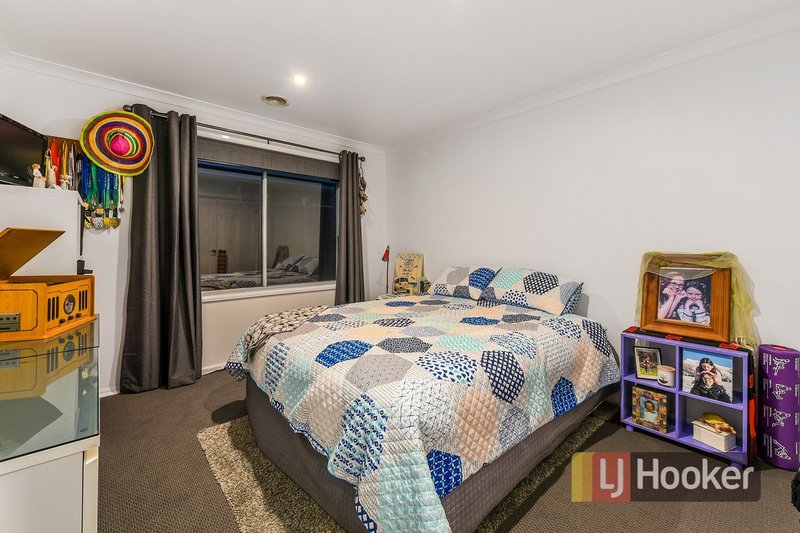 Photo - 9 Tyrone Avenue, Pakenham VIC 3810 - Image 15