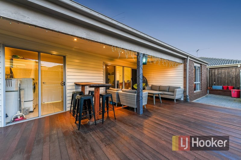 Photo - 9 Tyrone Avenue, Pakenham VIC 3810 - Image 16