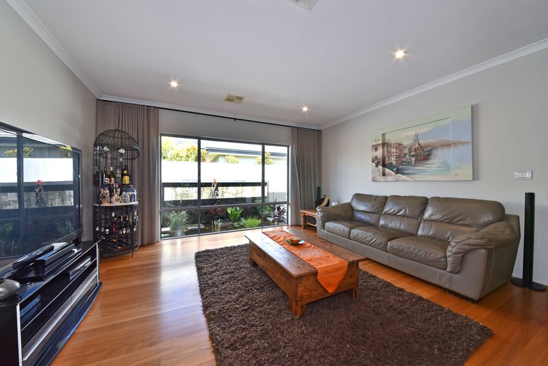 Photo - 9 Umina Way, Burns Beach WA 6028 - Image 12