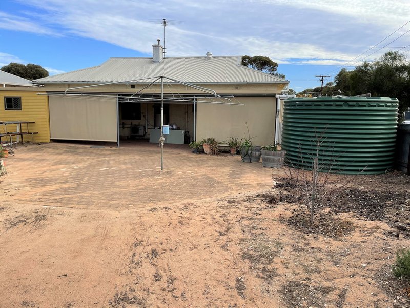 Photo - 9 Upton Street, Tailem Bend SA 5260 - Image 2