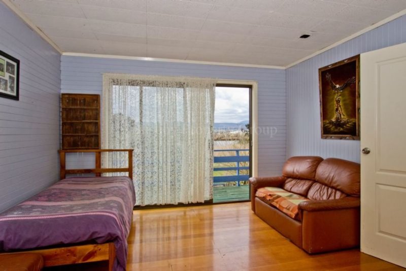 Photo - 9 Valley Street, Trevallyn TAS 7250 - Image 15