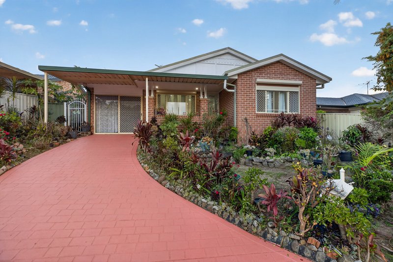 Photo - 9 Vanessa Place, Macquarie Fields NSW 2564 - Image 2