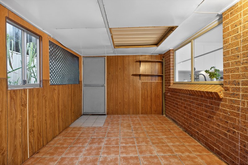 Photo - 9 Vanessa Place, Macquarie Fields NSW 2564 - Image 14