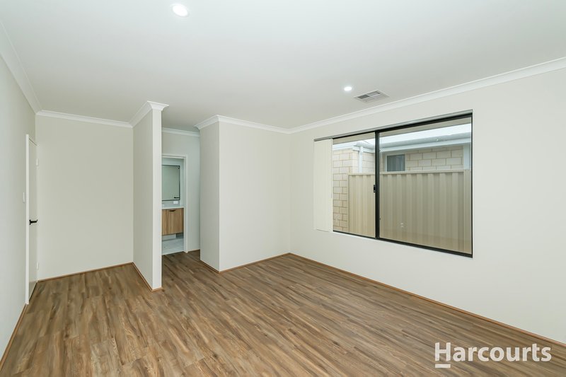 Photo - 9 Venetian Road, Eglinton WA 6034 - Image 14