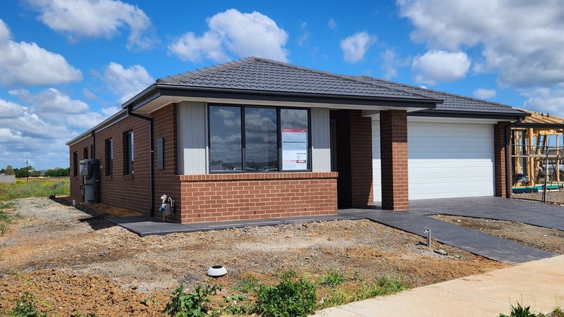 Photo - 9 Verdelho Road, Shepparton VIC 3630 - Image 3