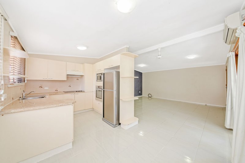 Photo - 9 Vermont Street, Aspley QLD 4034 - Image 11