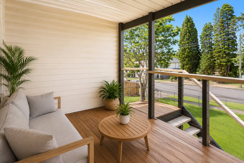 Photo - 9 Vickers Street, Carina Heights QLD 4152 - Image 9