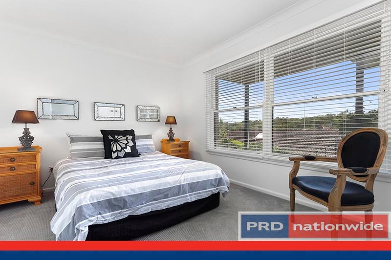 Photo - 9 View Street, Peakhurst Heights NSW 2210 - Image 7