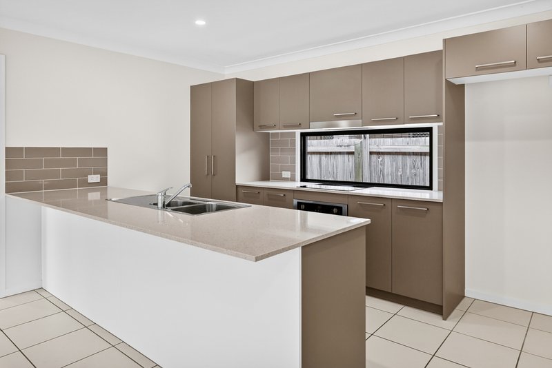 Photo - 9 Village Boulevard, Pimpama QLD 4209 - Image 2