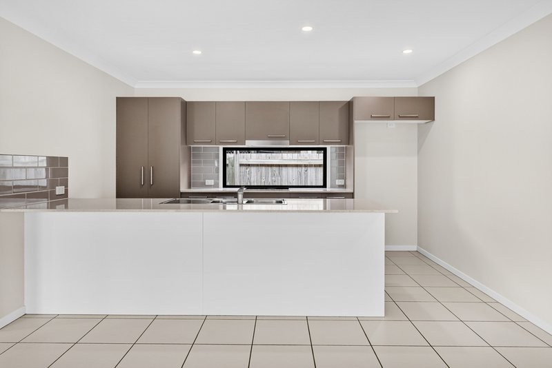 Photo - 9 Village Boulevard, Pimpama QLD 4209 - Image 8