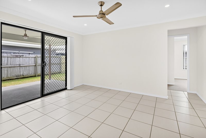 Photo - 9 Village Boulevard, Pimpama QLD 4209 - Image 13