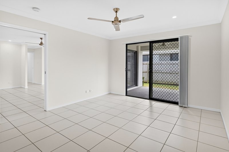 Photo - 9 Village Boulevard, Pimpama QLD 4209 - Image 14