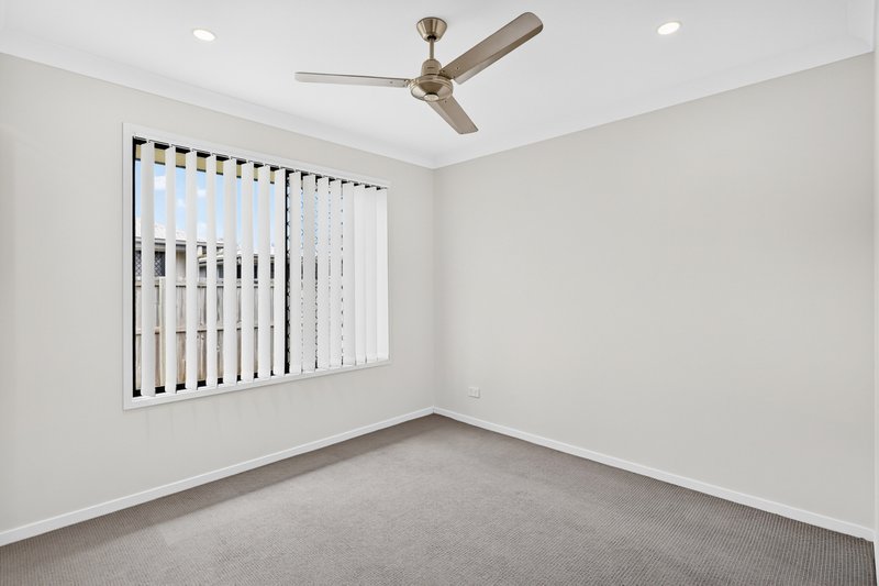 Photo - 9 Village Boulevard, Pimpama QLD 4209 - Image 16
