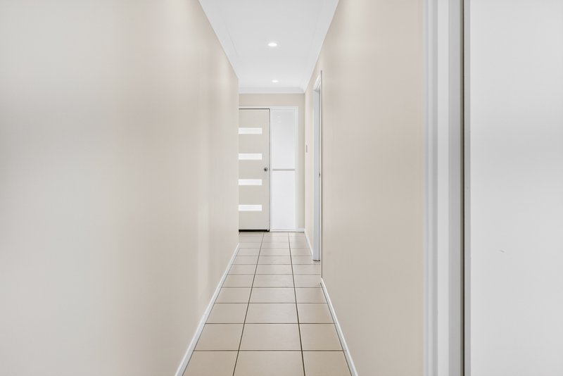 Photo - 9 Village Boulevard, Pimpama QLD 4209 - Image 19