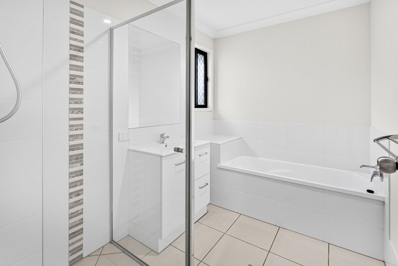 Photo - 9 Village Boulevard, Pimpama QLD 4209 - Image 21