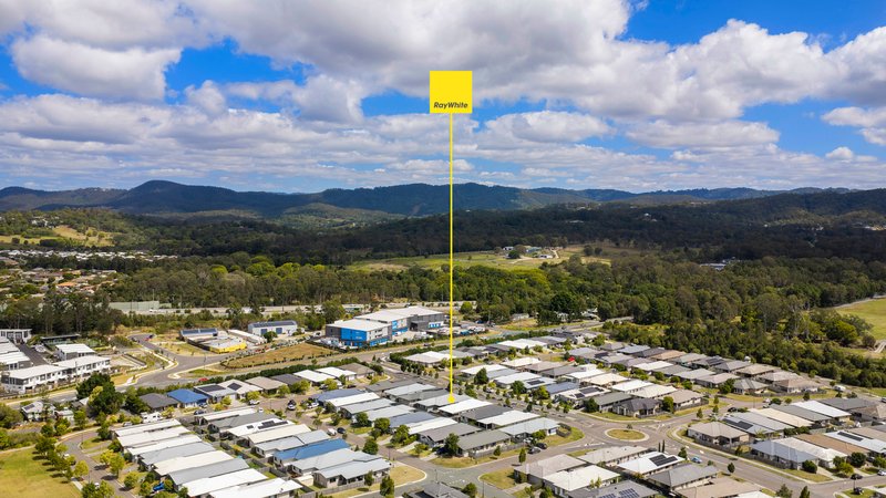 Photo - 9 Village Boulevard, Pimpama QLD 4209 - Image 24