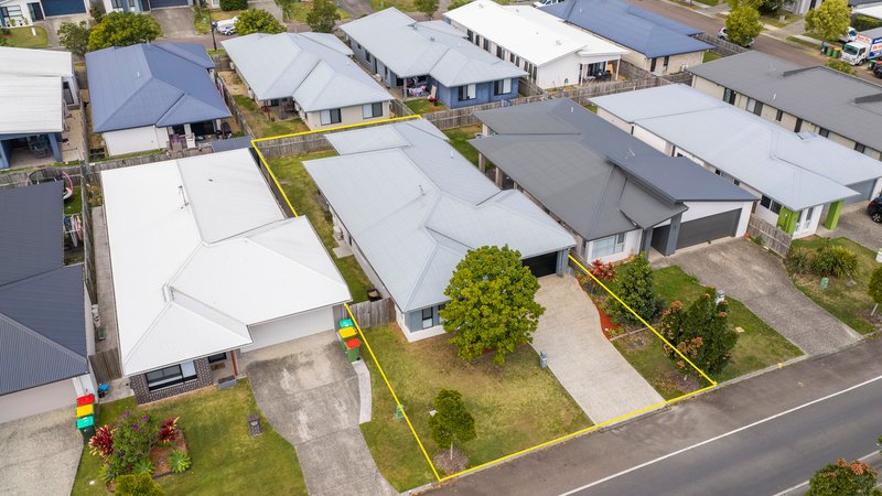 Photo - 9 Village Boulevard, Pimpama QLD 4209 - Image 32