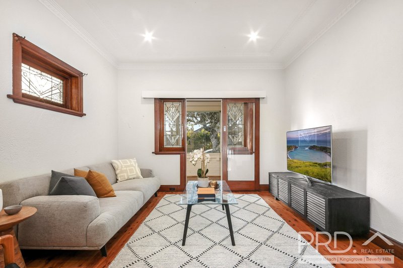 Photo - 9 Vivienne Street, Kingsgrove NSW 2208 - Image 2