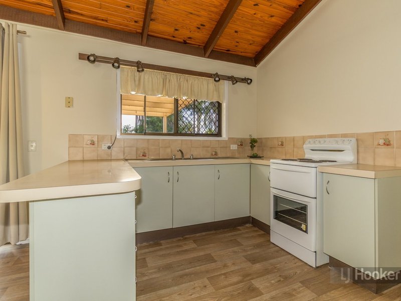 Photo - 9 Volant Street, Regents Park QLD 4118 - Image 3