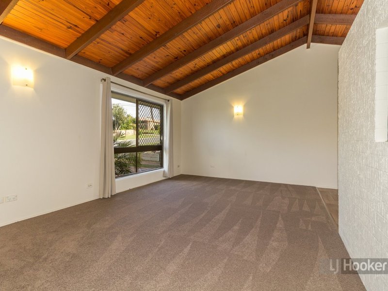 Photo - 9 Volant Street, Regents Park QLD 4118 - Image 6