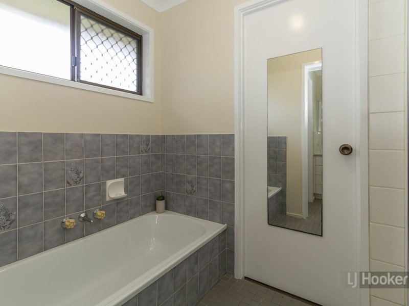 Photo - 9 Volant Street, Regents Park QLD 4118 - Image 10