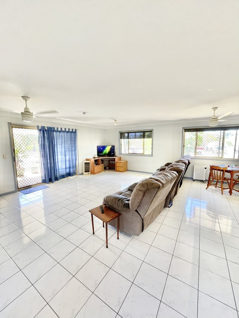 Photo - 9 Walden Court, Rodds Bay QLD 4678 - Image 2