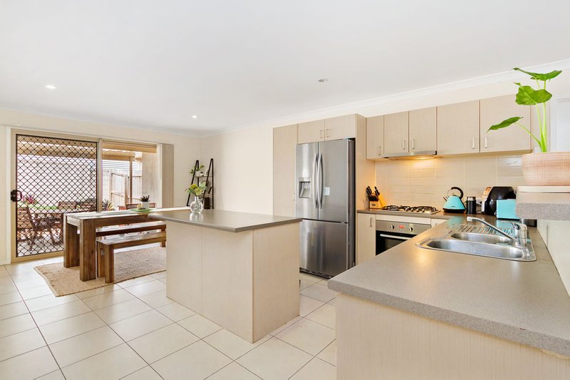 Photo - 9 Walkers Road, Everton Hills QLD 4053 - Image 3