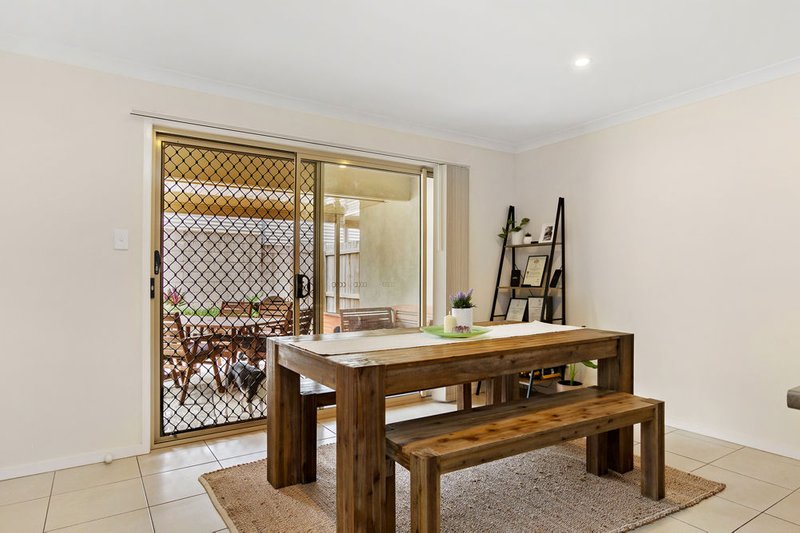 Photo - 9 Walkers Road, Everton Hills QLD 4053 - Image 9