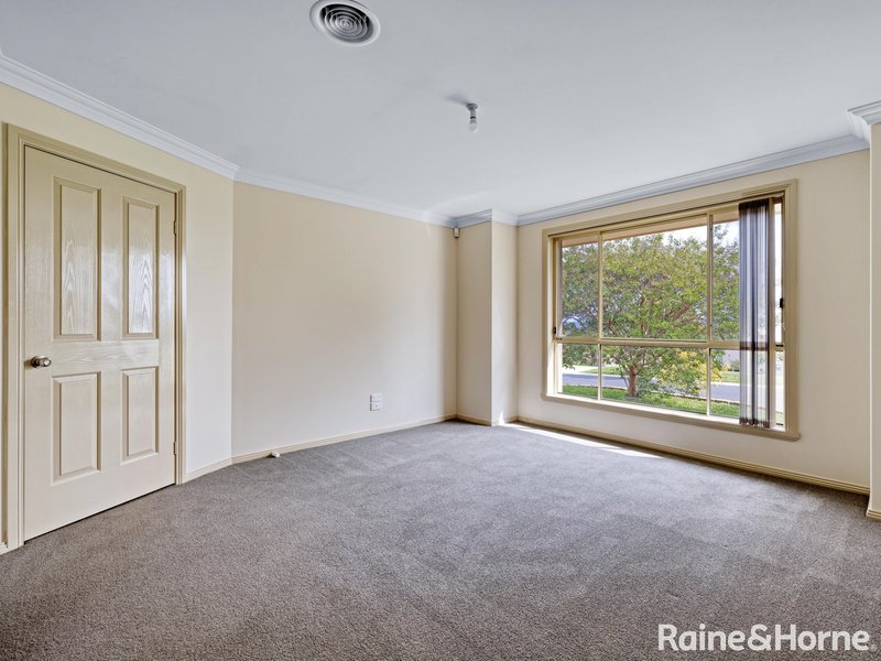 Photo - 9 Walpole Close, Kelso NSW 2795 - Image 9