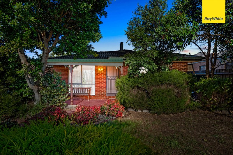 Photo - 9 Walton Street, Melton South VIC 3338 - Image 2