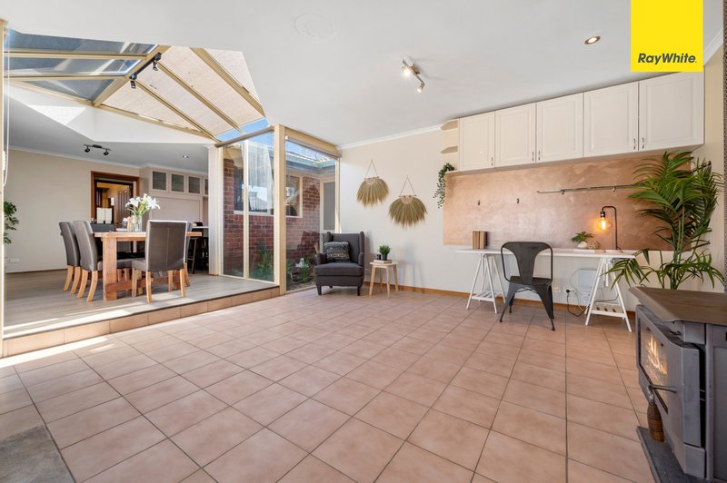 Photo - 9 Walton Street, Melton South VIC 3338 - Image 21