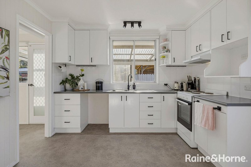 Photo - 9 Waratah Street, Kingston TAS 7050 - Image 11