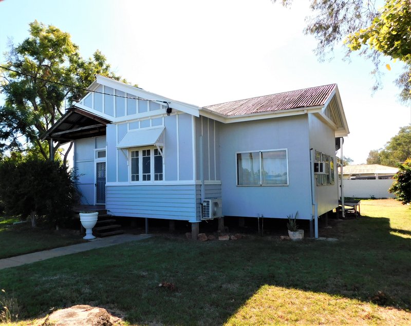 Photo - 9 Warrego Street, Charleville QLD 4470 - Image 13