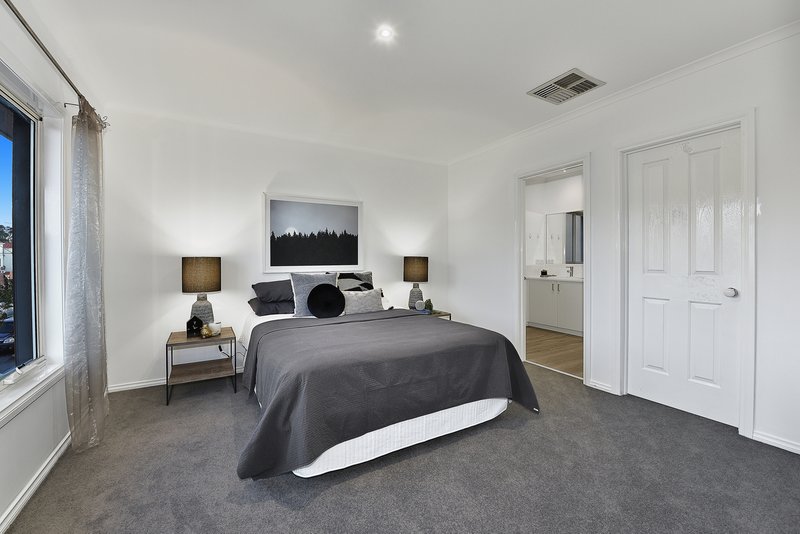 Photo - 9 Watchtower Road, Coburg VIC 3058 - Image 6