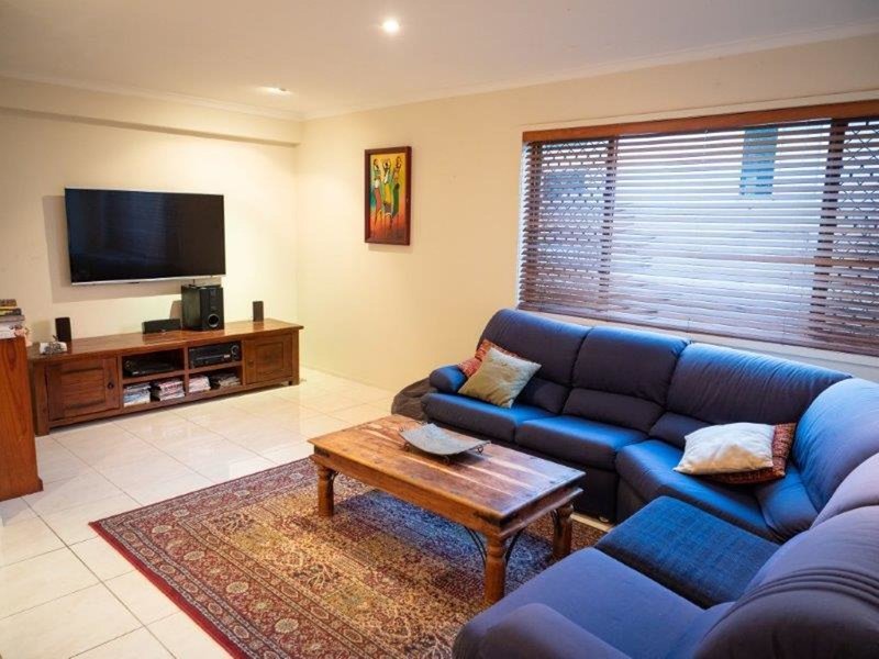 Photo - 9 Watsonia Street, Maroochydore QLD 4558 - Image 3