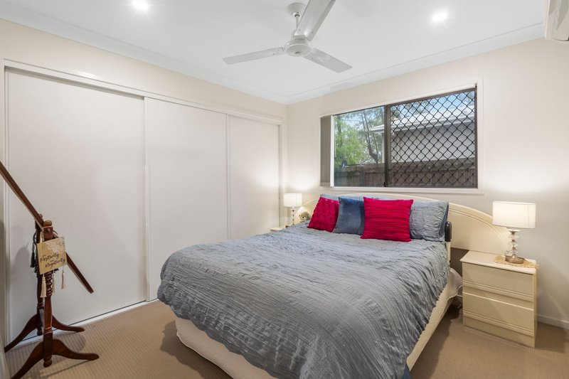 Photo - 9 Wattle Grove, Boronia Heights QLD 4124 - Image 12