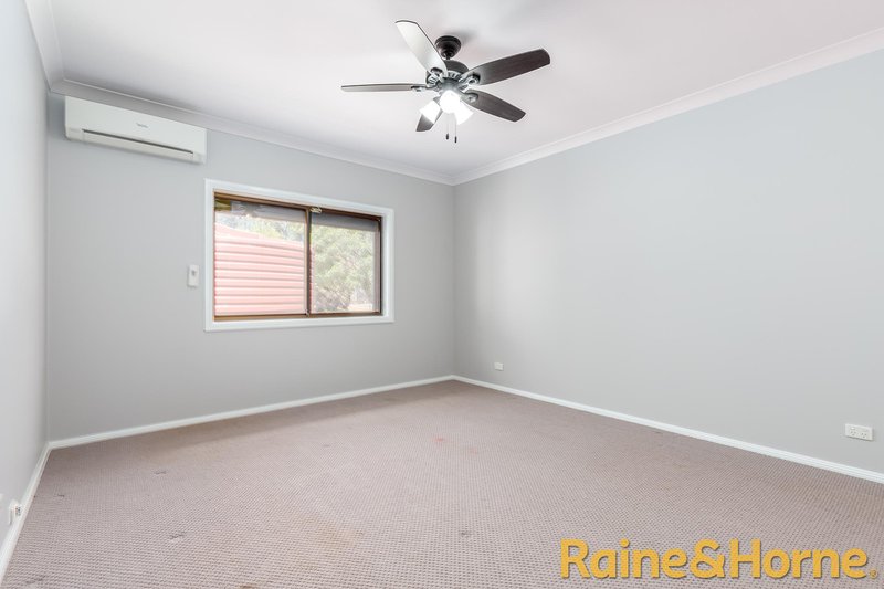 Photo - 9 Waverly Drive, Dubbo NSW 2830 - Image 9