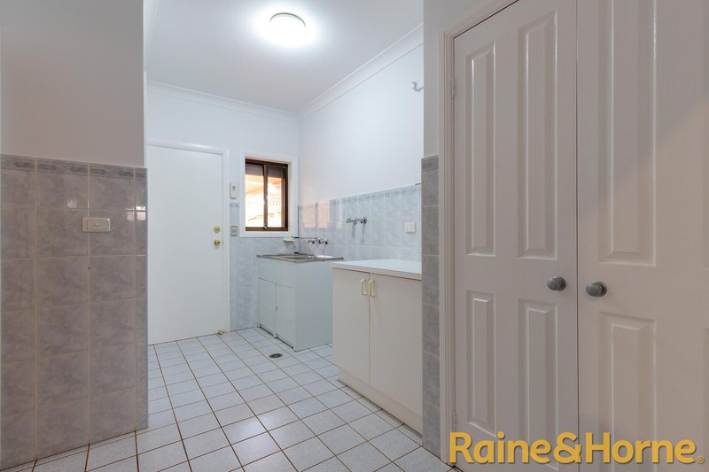 Photo - 9 Waverly Drive, Dubbo NSW 2830 - Image 12