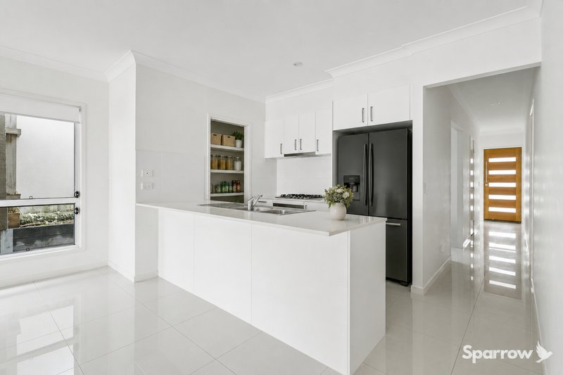 Photo - 9 Wedgetail Street, Bahrs Scrub QLD 4207 - Image 2