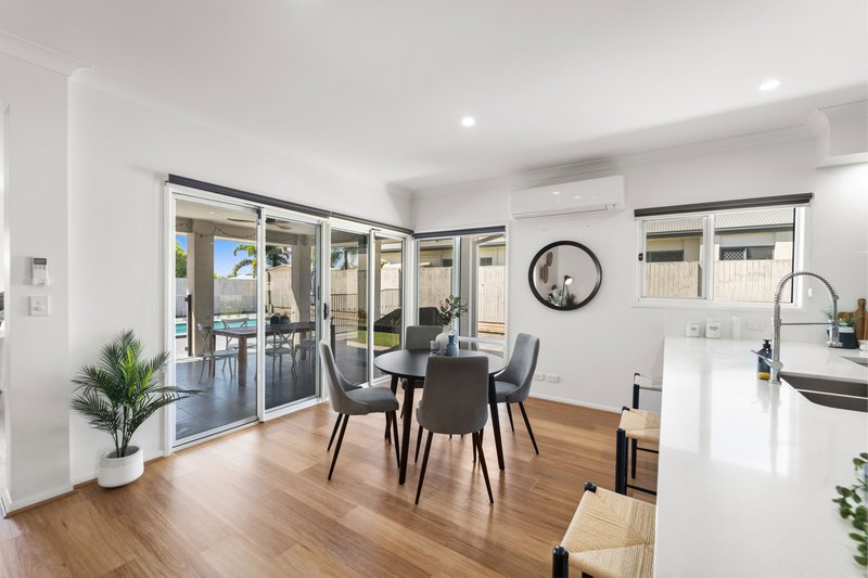 Photo - 9 Wellington Road, Murrumba Downs QLD 4503 - Image 9