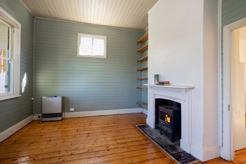 Photo - 9 Wells Street, Katoomba NSW 2780 - Image 5