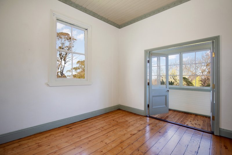 Photo - 9 Wells Street, Katoomba NSW 2780 - Image 6