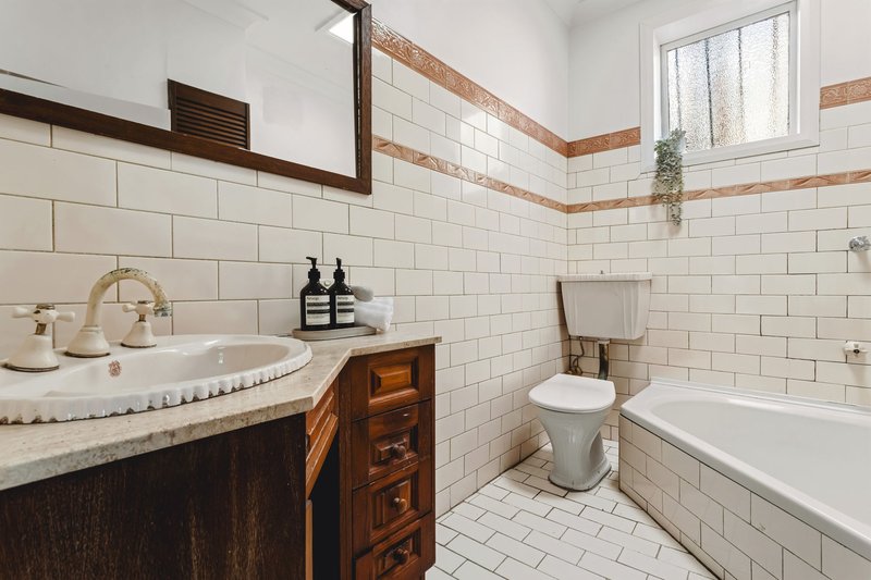 Photo - 9 Wemyss Street, Enmore NSW 2042 - Image 7